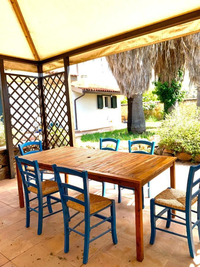 Villa Sunlight Sardegna กาปิตานา ภายนอก รูปภาพ