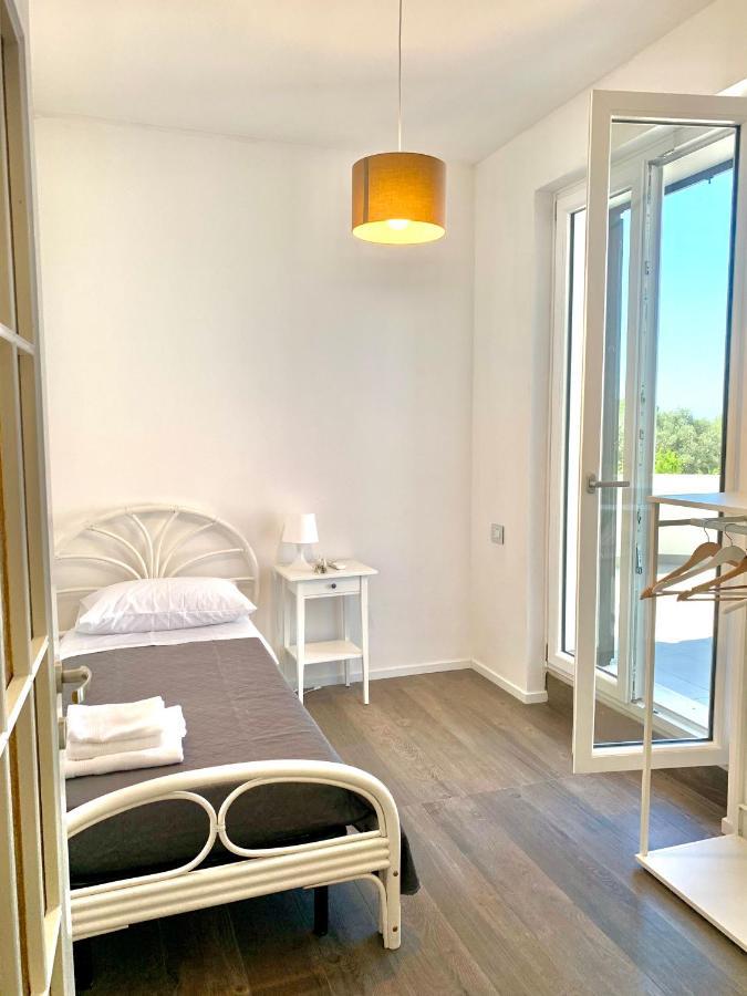 Villa Sunlight Sardegna กาปิตานา ภายนอก รูปภาพ