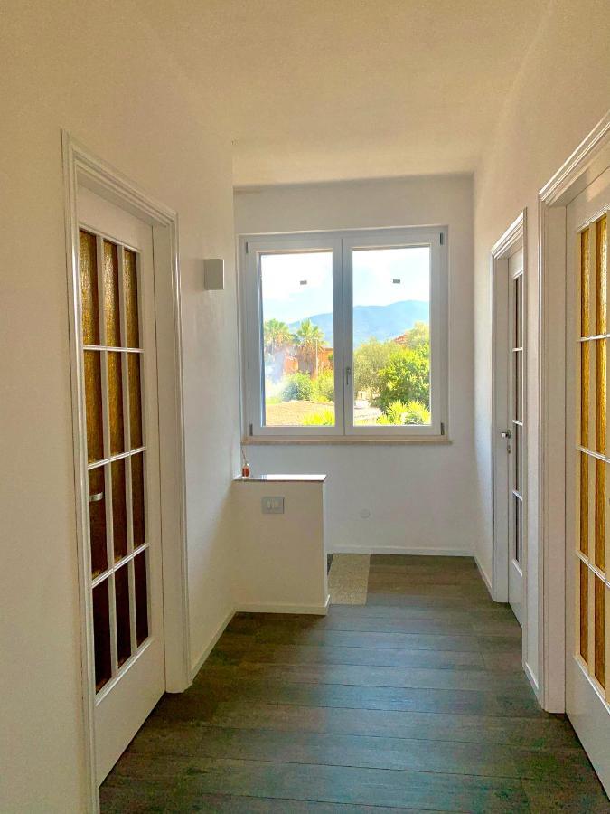 Villa Sunlight Sardegna กาปิตานา ภายนอก รูปภาพ