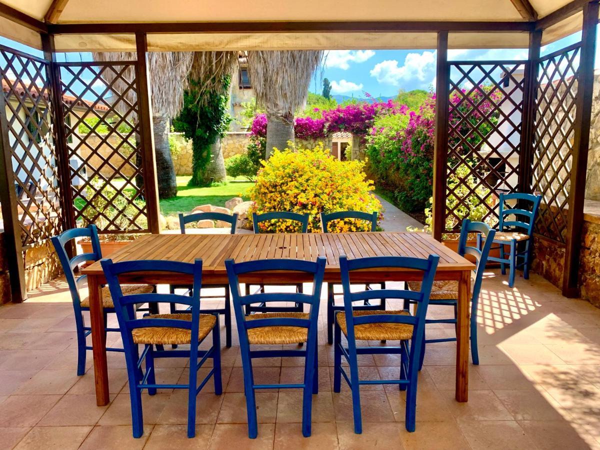 Villa Sunlight Sardegna กาปิตานา ภายนอก รูปภาพ