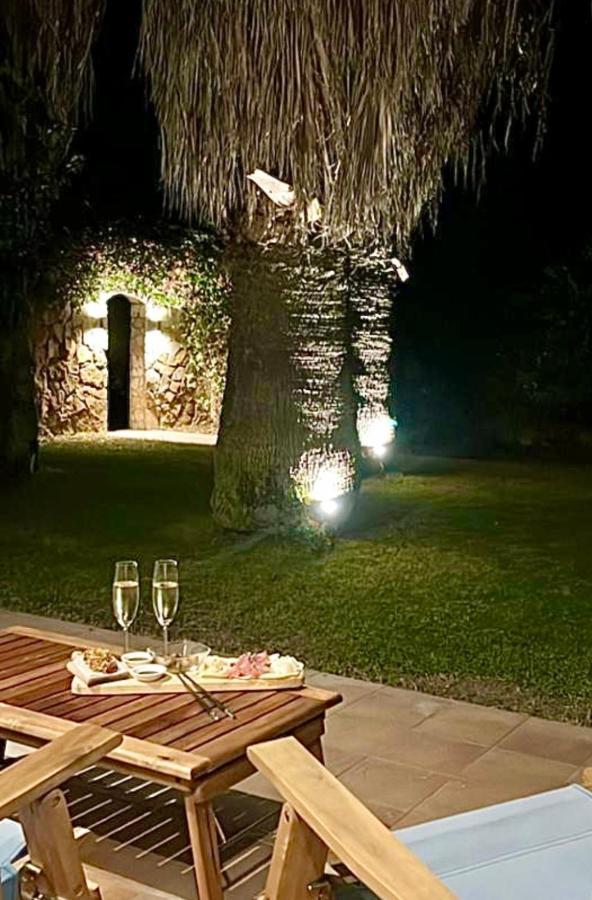 Villa Sunlight Sardegna กาปิตานา ภายนอก รูปภาพ